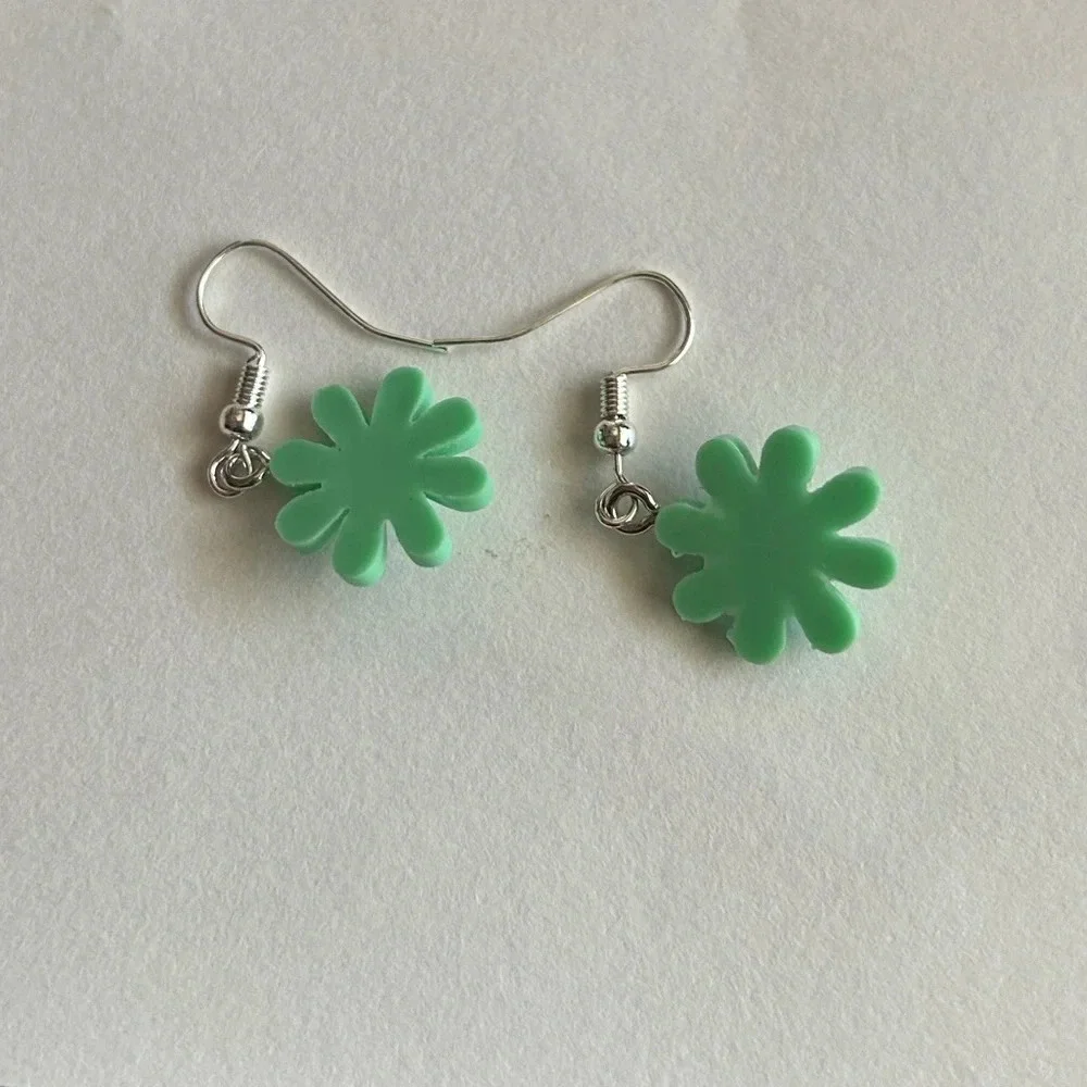 3/$20 Green and White Silver Plated Flower Floral Groovy Dangling Drop Earrings